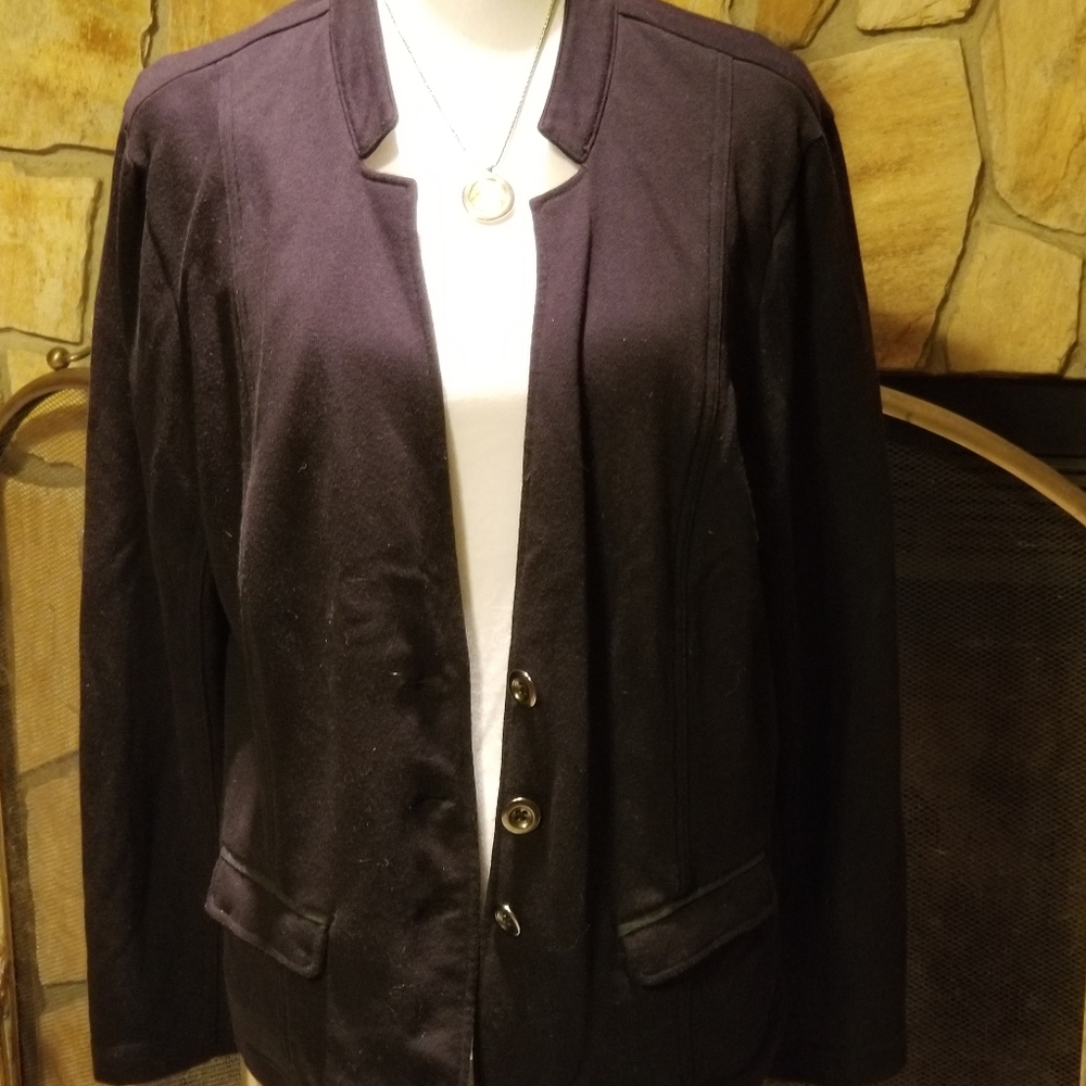 Torrid 3 Button Cardigan/Jacket Size 2 EUC